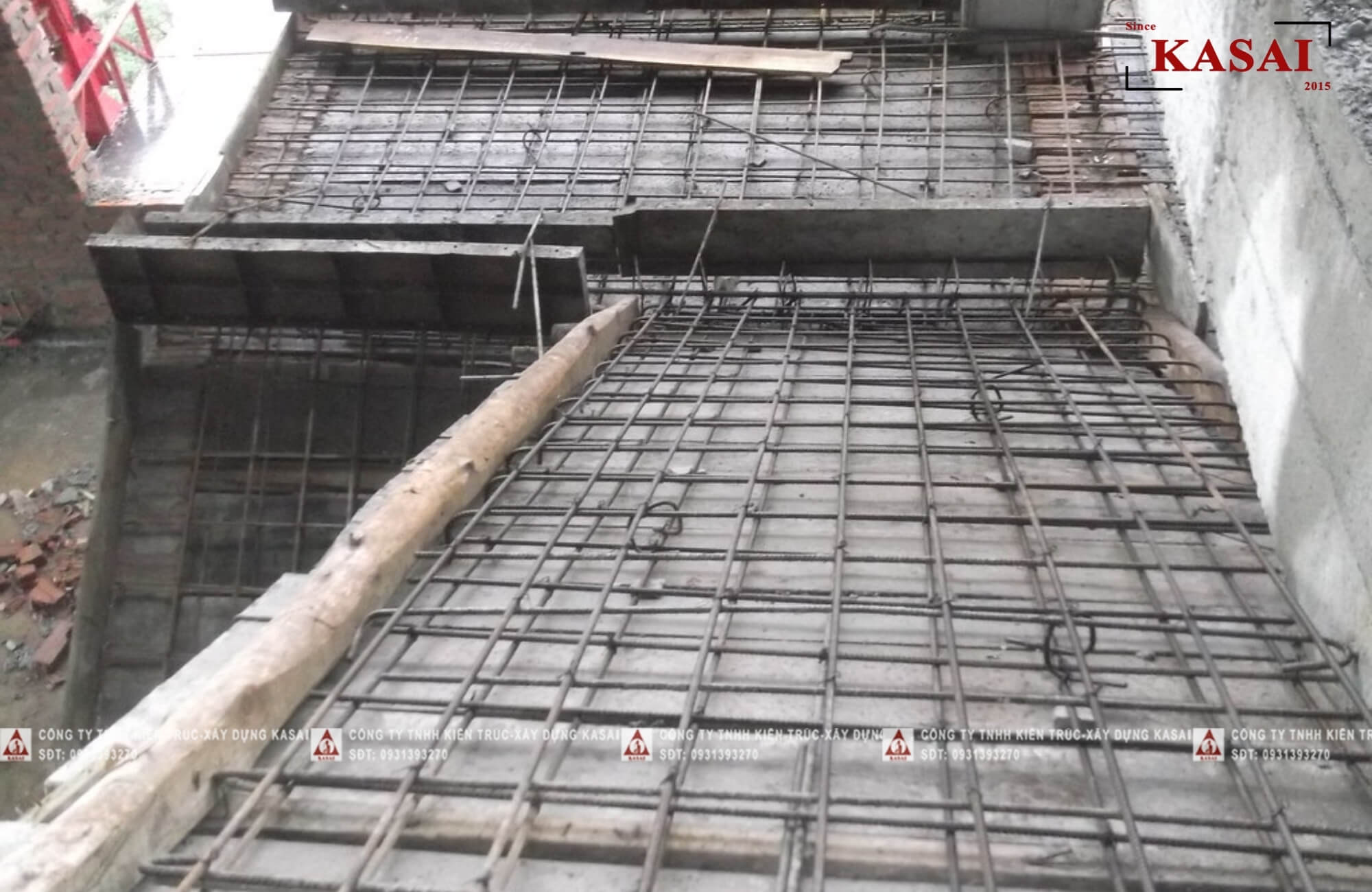 đổ bê tông cầu thang cốt thép toàn khối