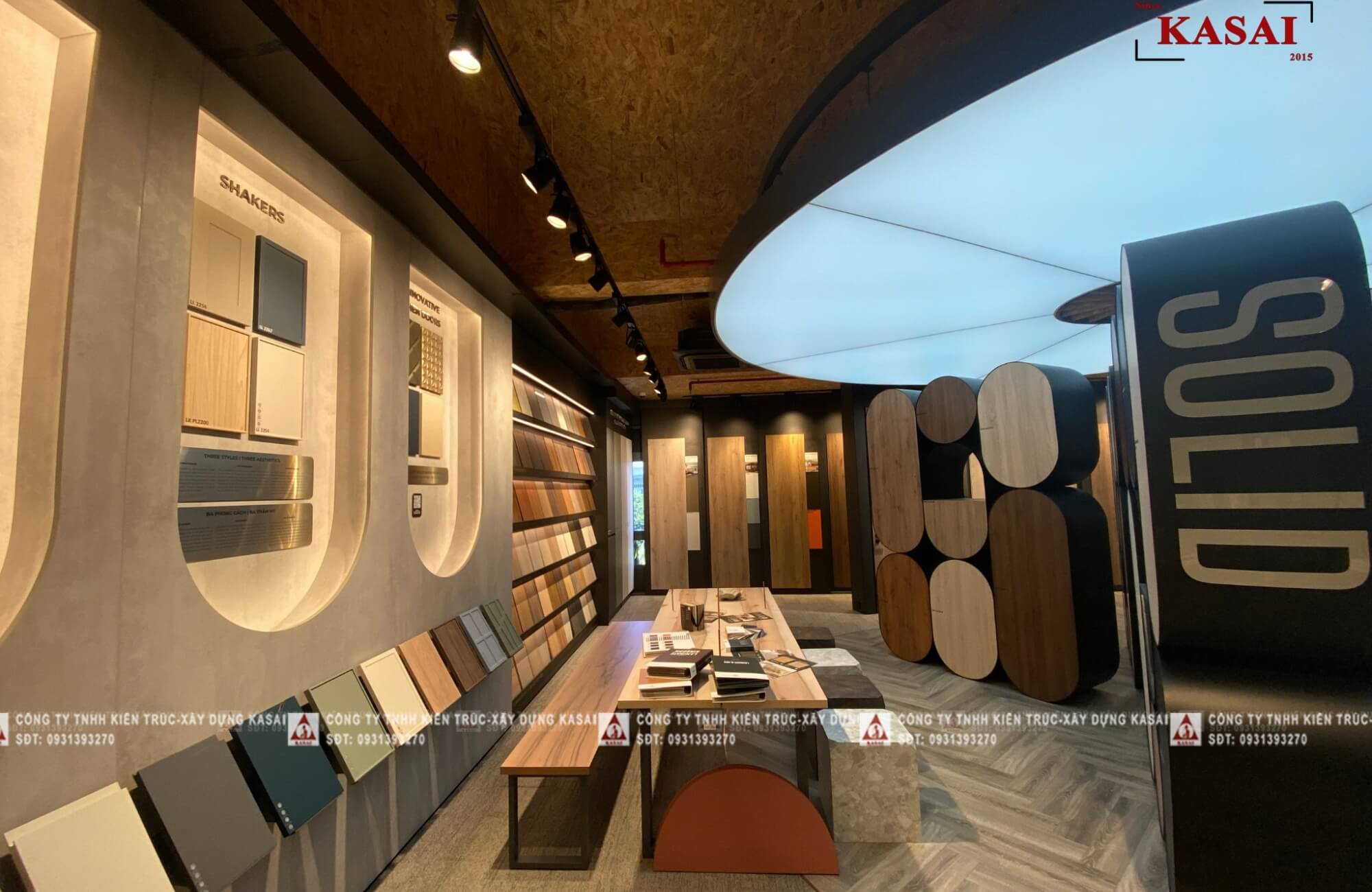 ảnh tham quan showroom gỗ An Cường