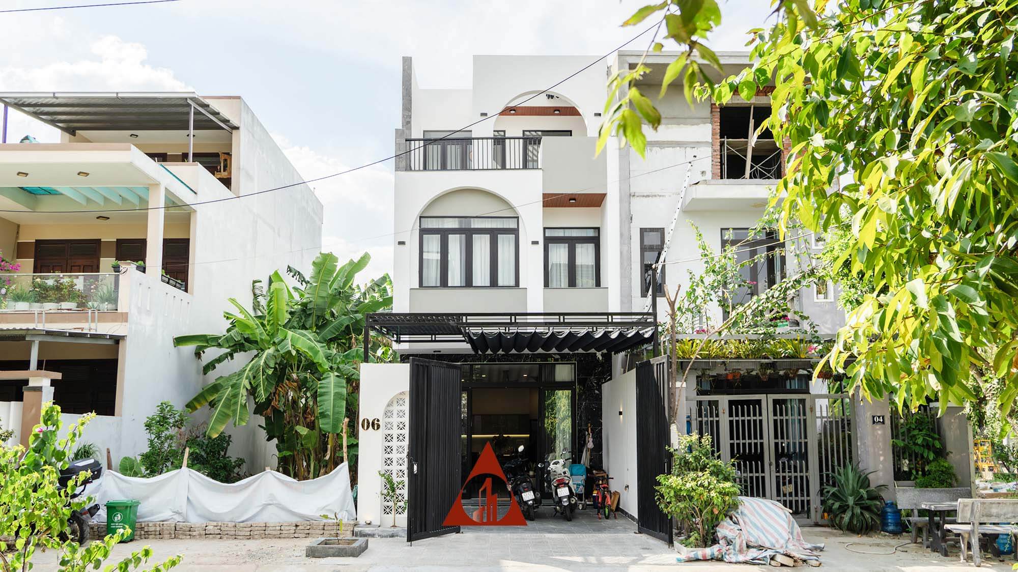 Nhà 3 tầng anh Thức