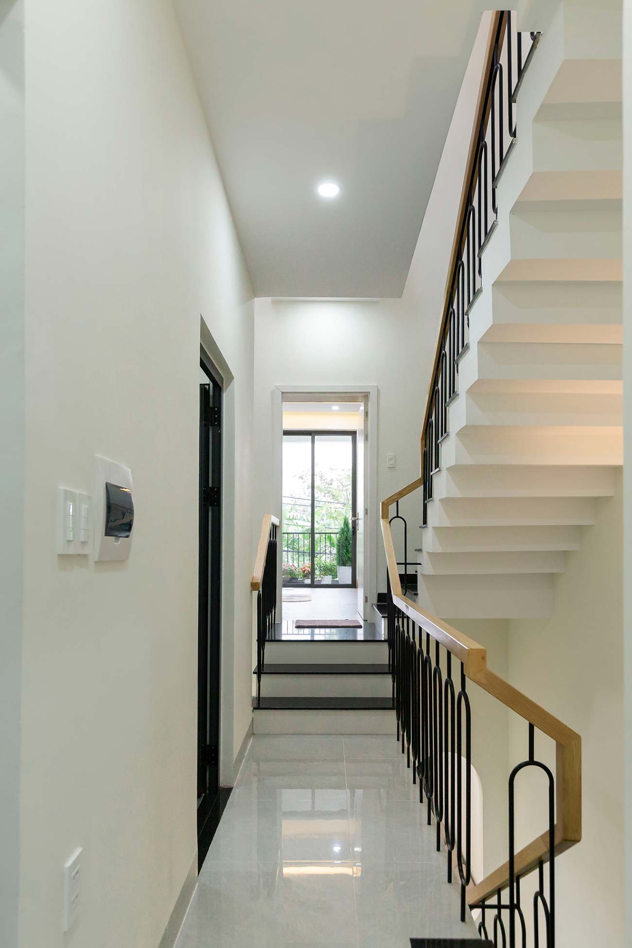 Lối đi tổ ấm 3 tầng 5x15m