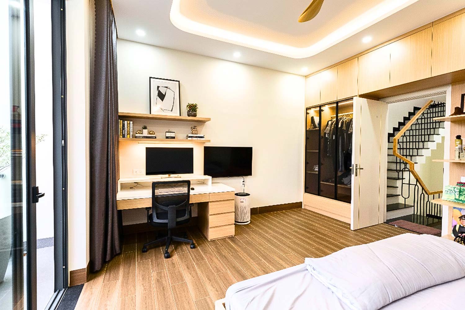 Phòng ngủ tổ ấm 3 tầng 5x15m