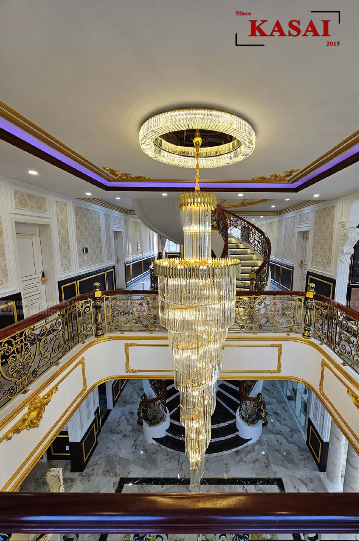 Đèn trần biệt thự 3 tầng tân cổ điển