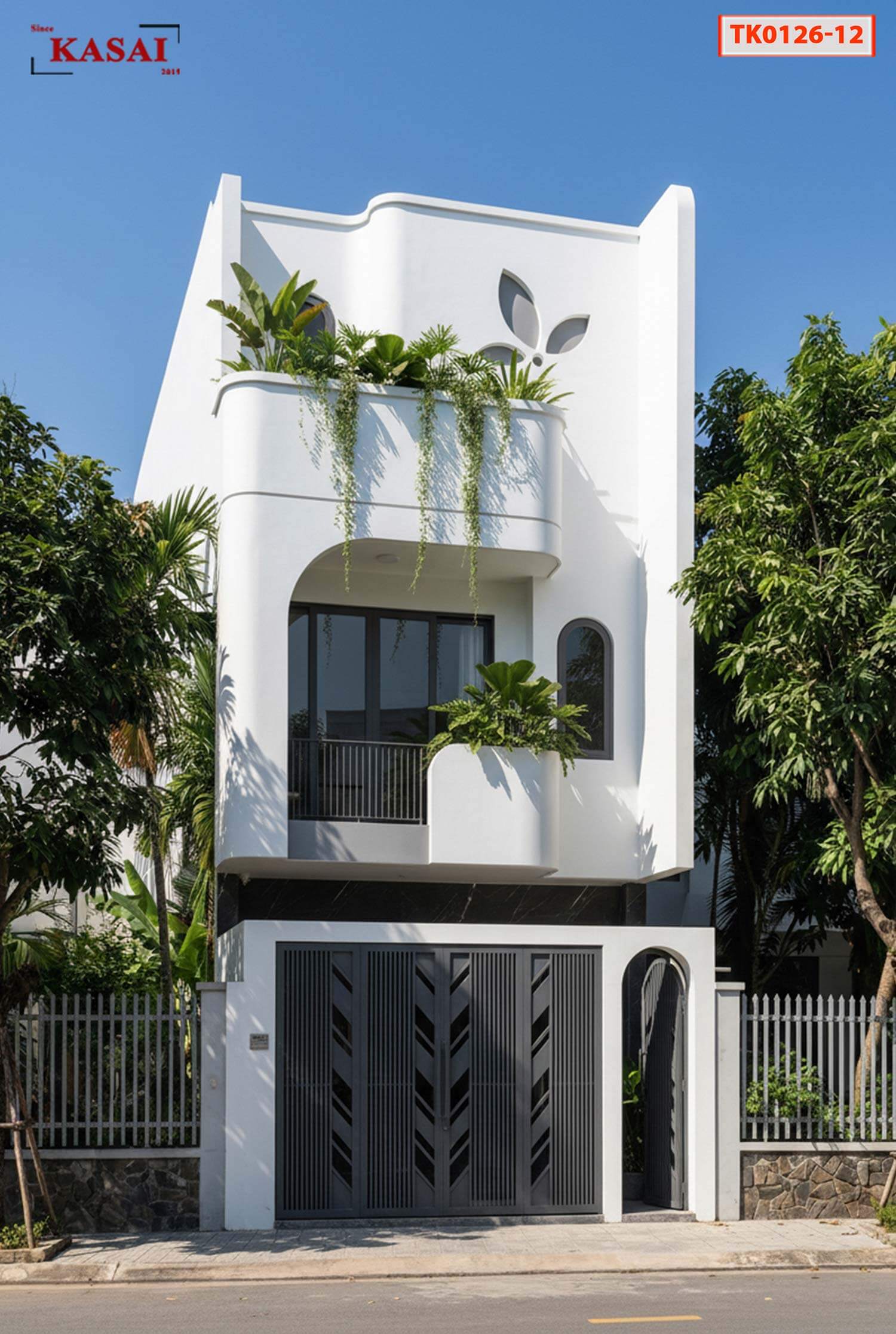 Ngôi nhà 3 tầng nắng gió và cây xanh