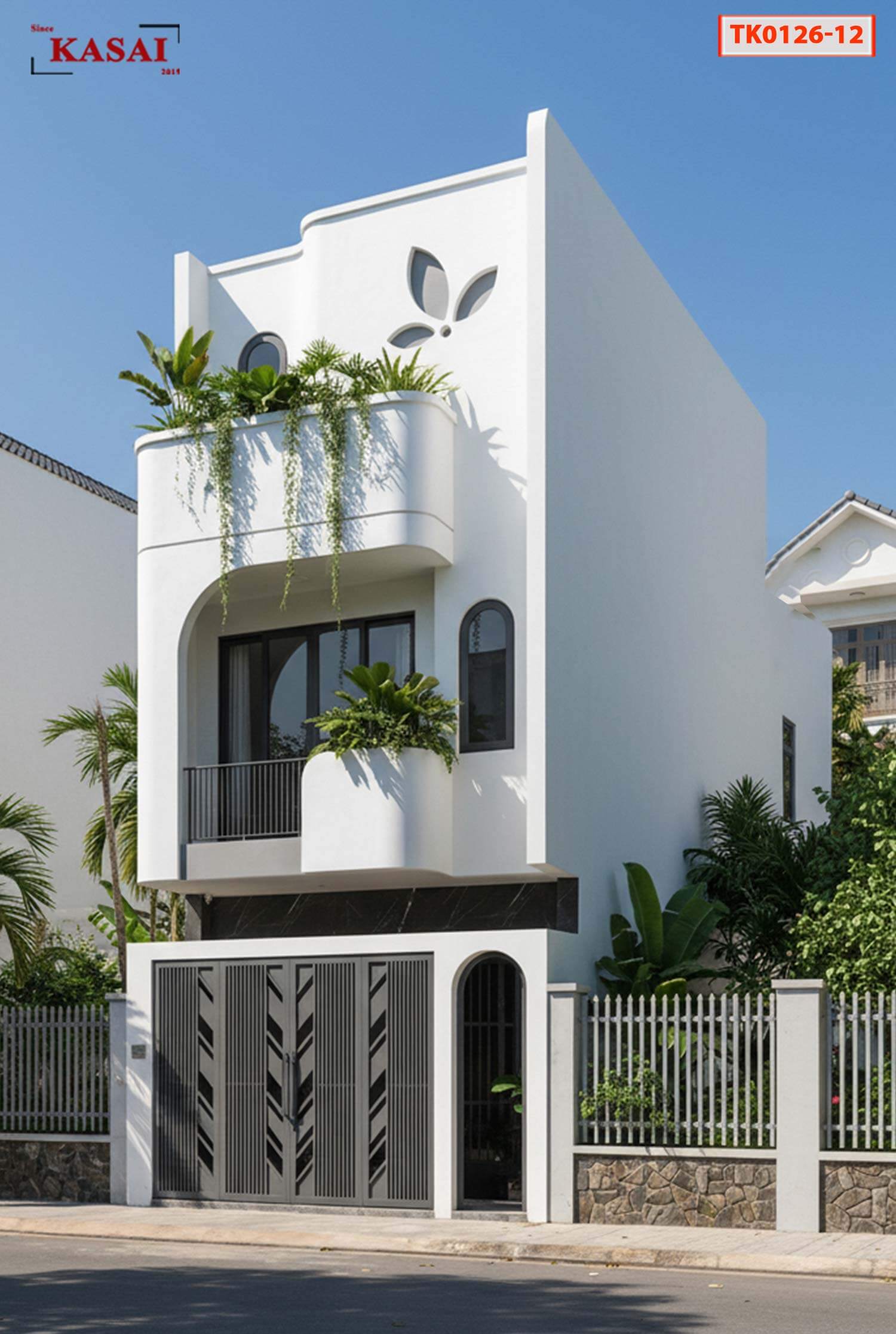 Ngôi nhà 3 tầng nắng gió và cây xanh