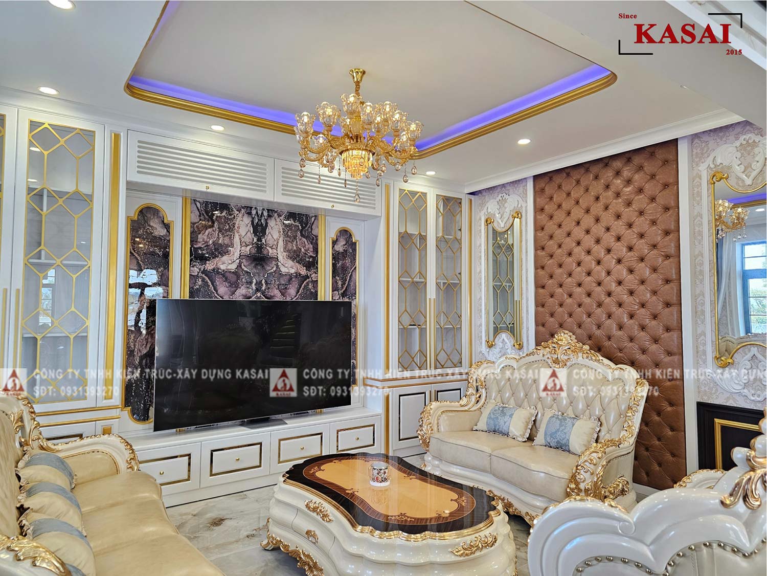 Phòng khách biệt thự 3 tầng tân cổ điển