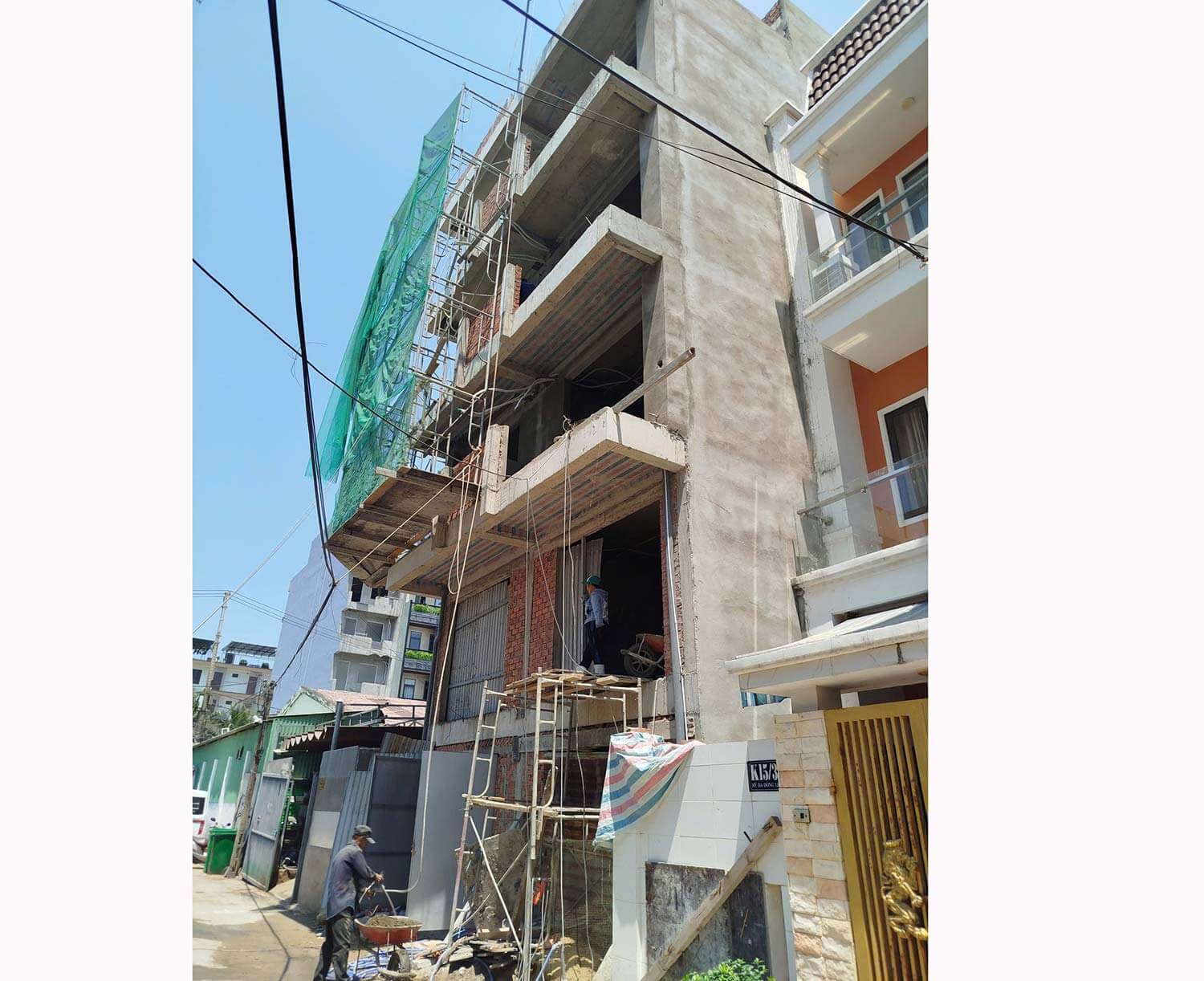 Ngôi nhà trong hẻm được KASAI xây 5 tầng